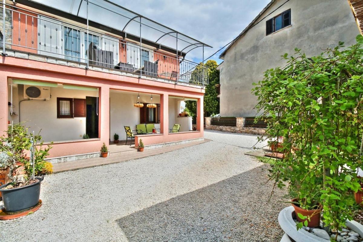 Lorena Apartments Ουμάγκ Εξωτερικό φωτογραφία